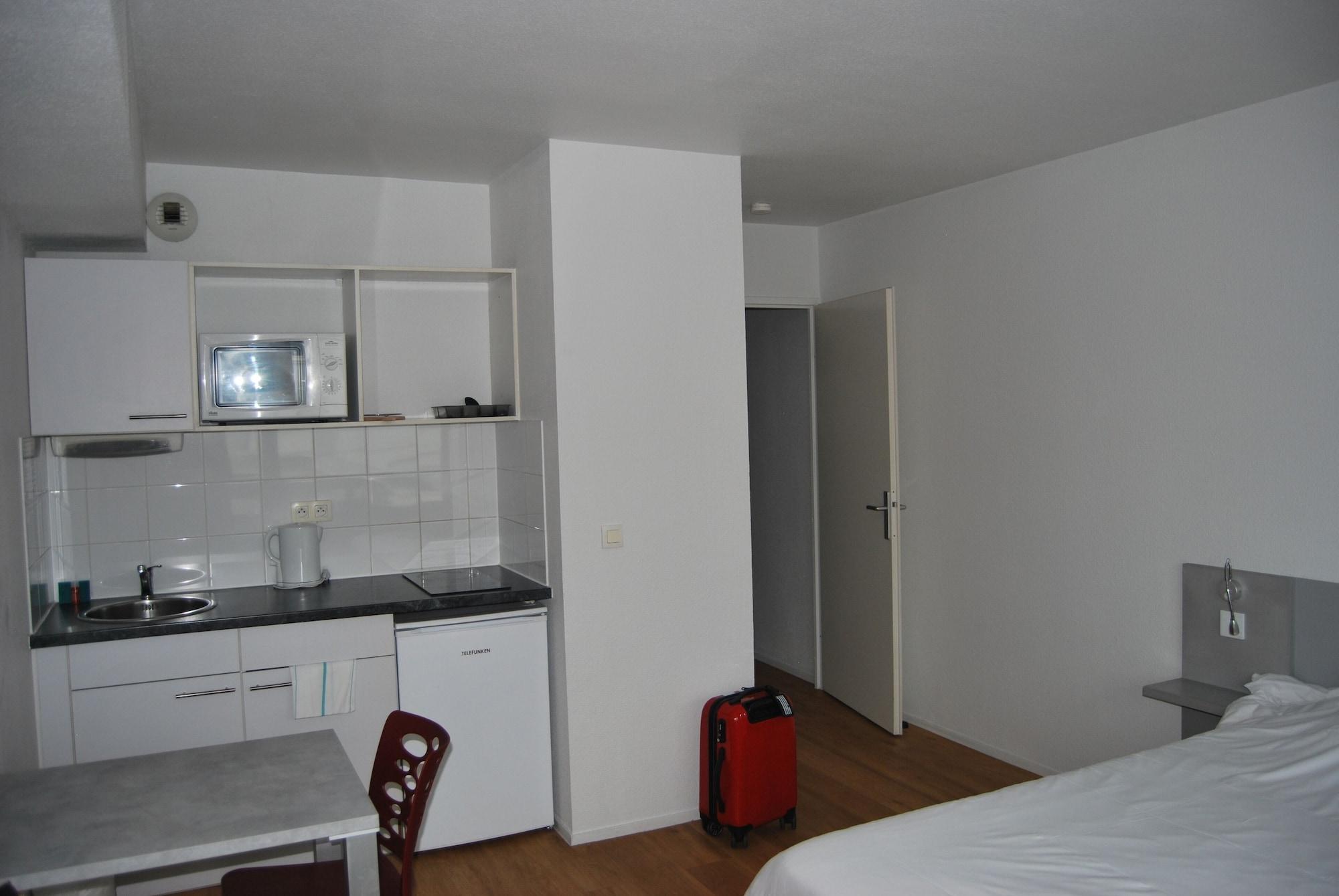 ซิตี้ เรสซิเดนซ์ อิฟรี Aparthotel อีวรี-ซูร์-แซ็น ภายนอก รูปภาพ