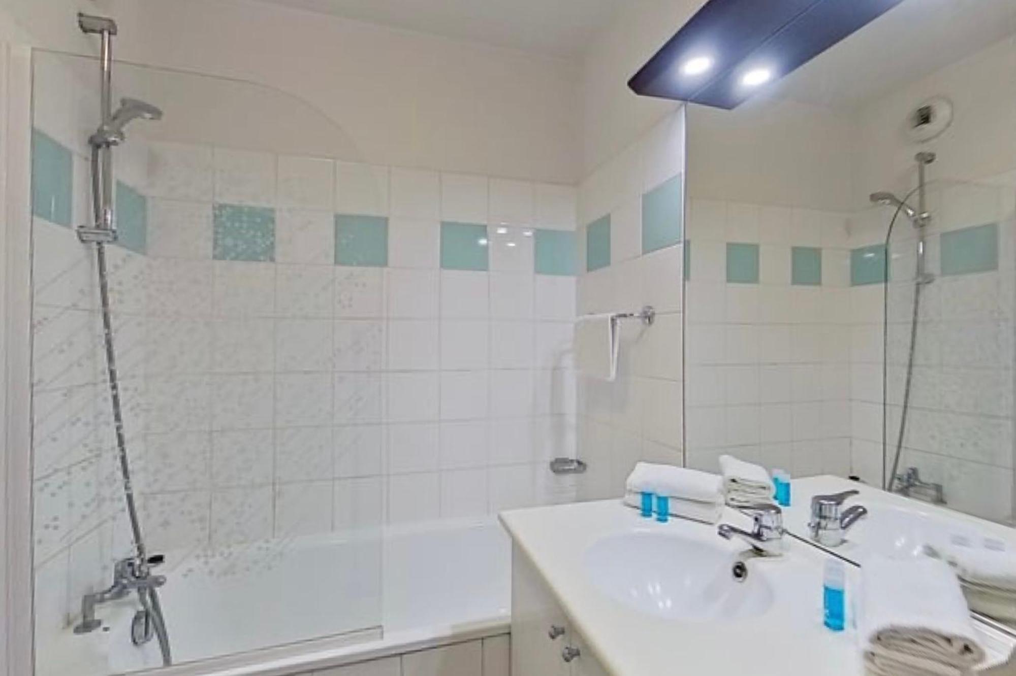 ซิตี้ เรสซิเดนซ์ อิฟรี Aparthotel อีวรี-ซูร์-แซ็น ภายนอก รูปภาพ