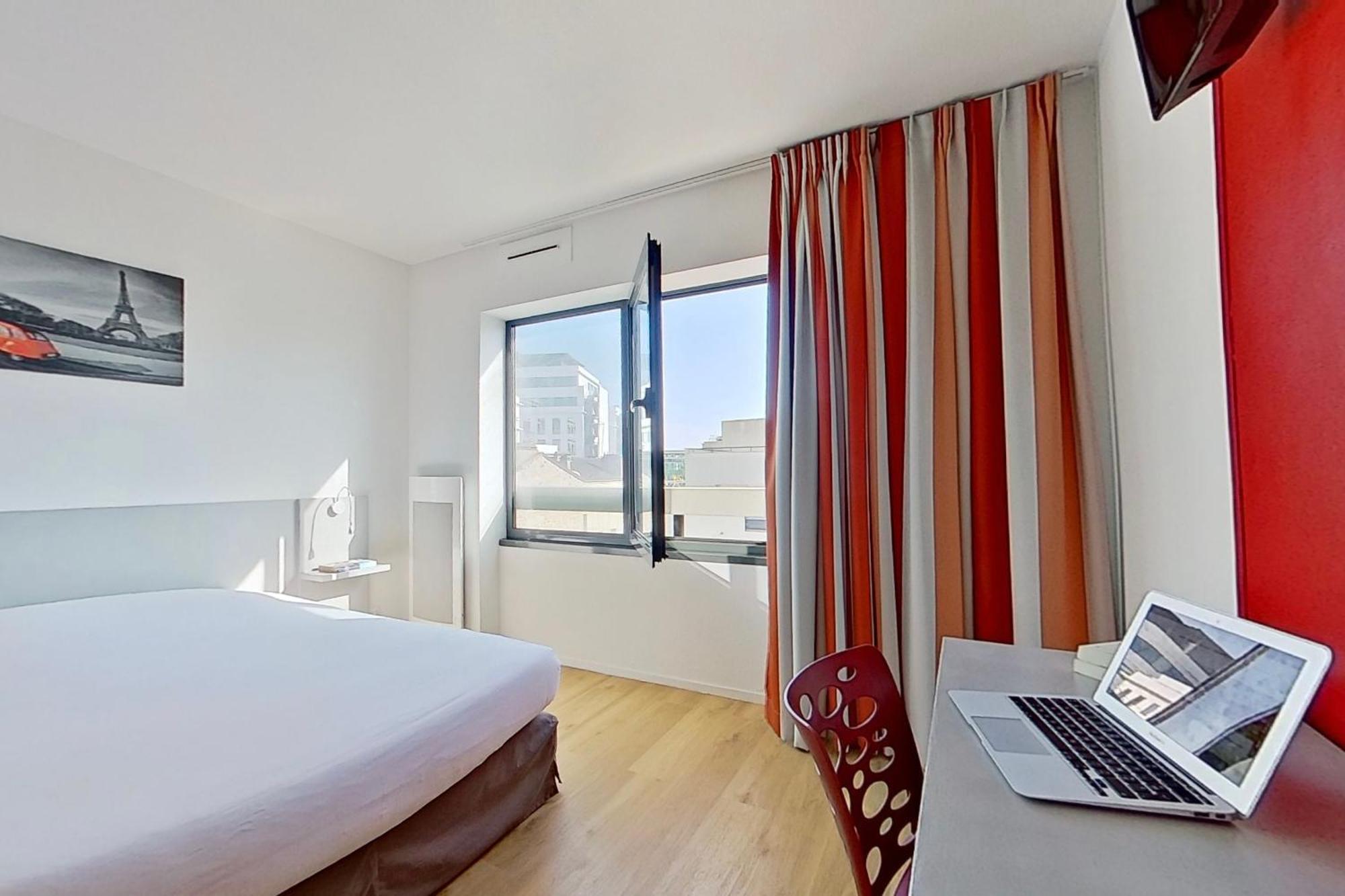 ซิตี้ เรสซิเดนซ์ อิฟรี Aparthotel อีวรี-ซูร์-แซ็น ภายนอก รูปภาพ